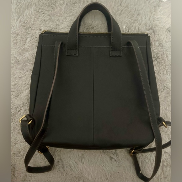 Fossil Black leather Hunter backpack EUC Bag Purse - Picture 6 of 10